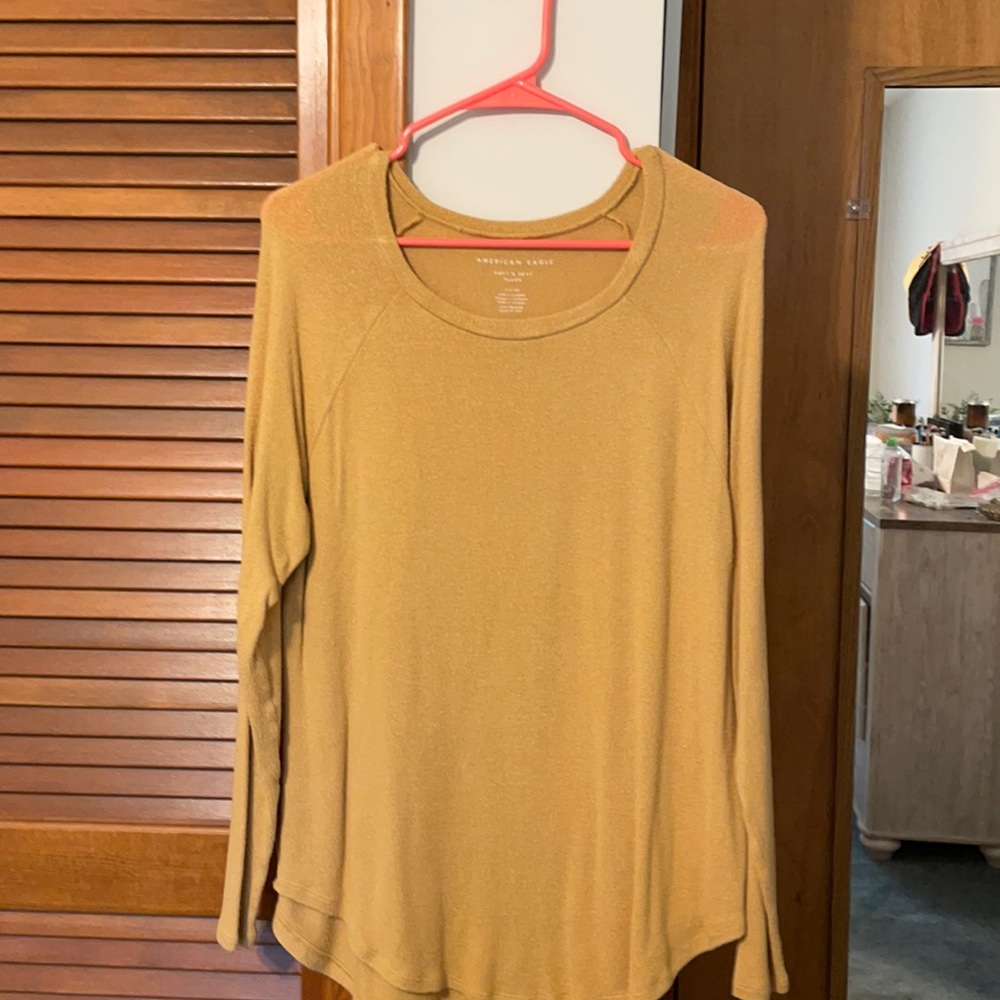 american eagle yellow long sleeve